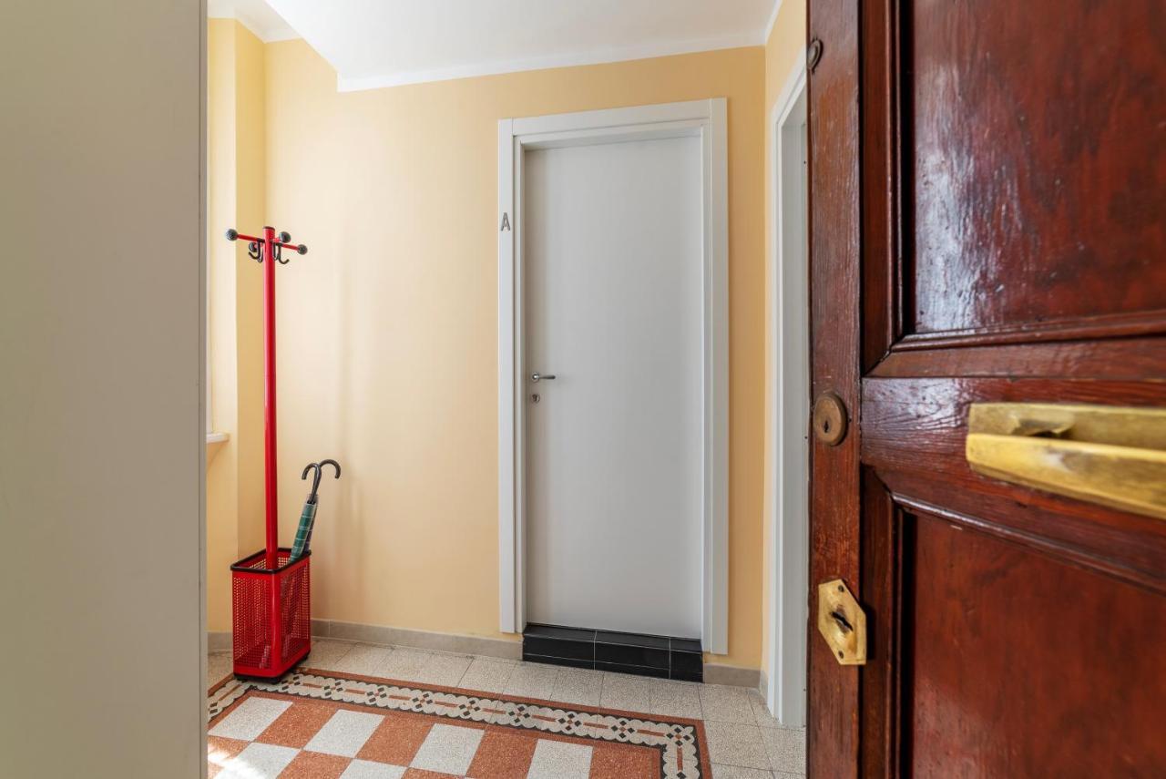 Functional Apartment - Piazza Re Di Roma Luaran gambar