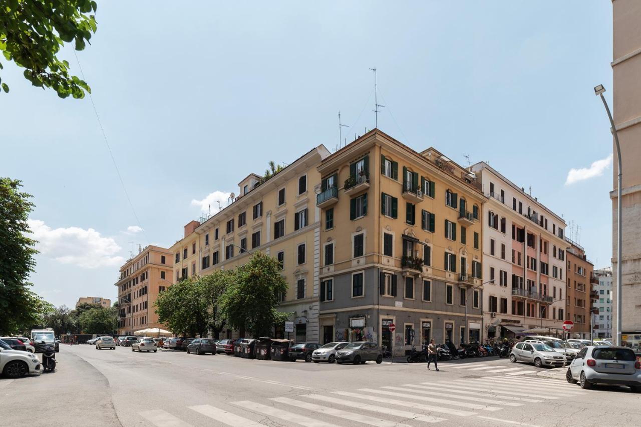Functional Apartment - Piazza Re Di Roma Luaran gambar